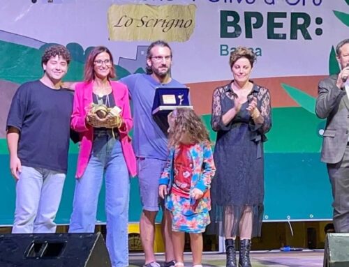 Agli amici volontari di Pasqualina il premio “Olivo d’Oro”